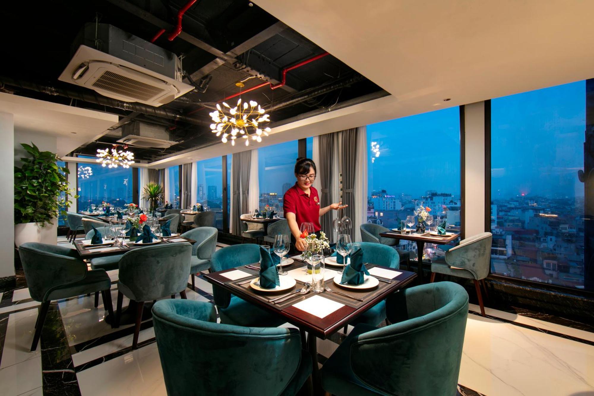 May De Ville Lakeside Hotel Hanoi Exterior photo The 360 Restaurant