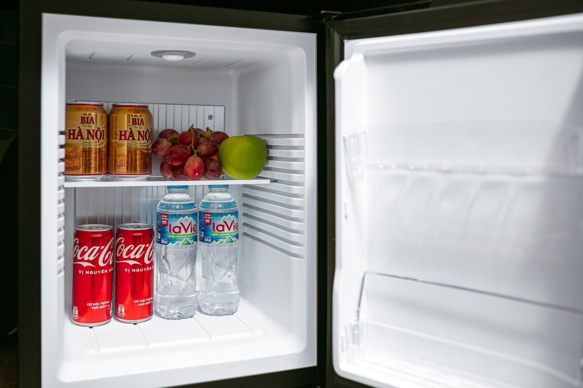 May De Ville Lakeside Hotel Hanoi Exterior photo A mini-refrigerator