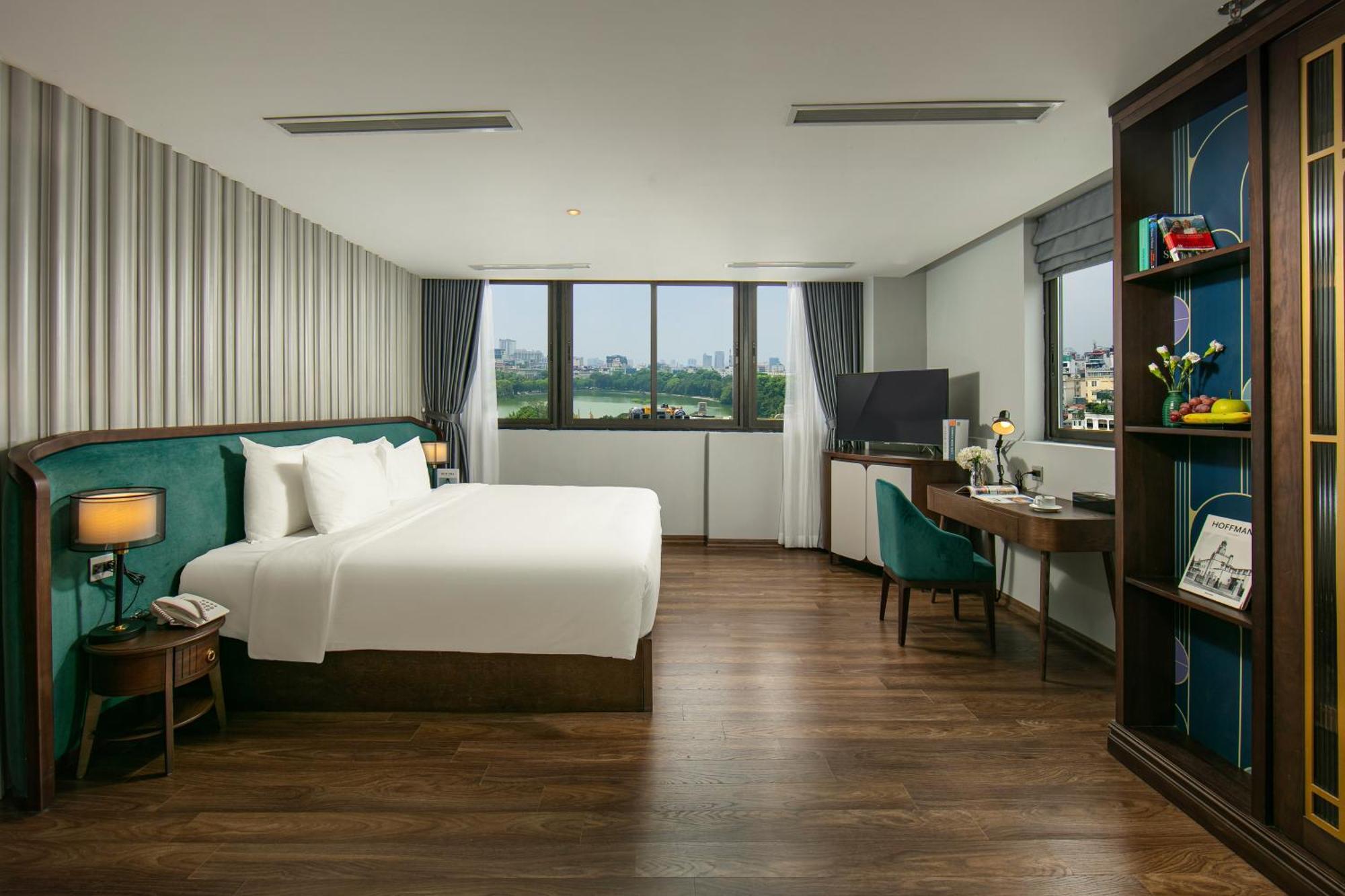 May De Ville Lakeside Hotel Hanoi Exterior photo Deluxe Suite
